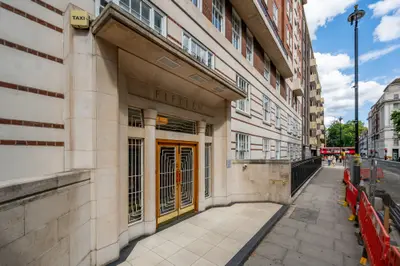 Flat 60, 15 Portman Square, London