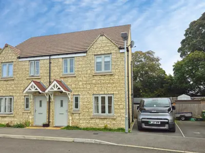 Sycamore Grove, Chalford Hill, GL6