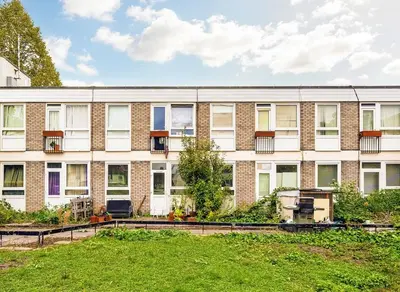 Hensford Gardens, Wells Park Road, SE26