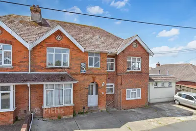 Albany Road, Newport, PO30