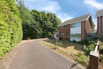 Houghton Close, Nottingham, NG16