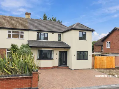 Fairview Road, Chigwell, IG7
