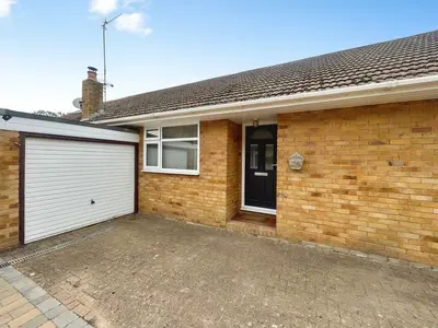 Foxwood Way, New Barn, Kent, DA3