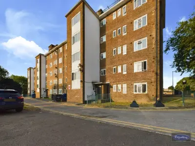 Restons Crescent, Thanington Court Restons Crescent, SE9