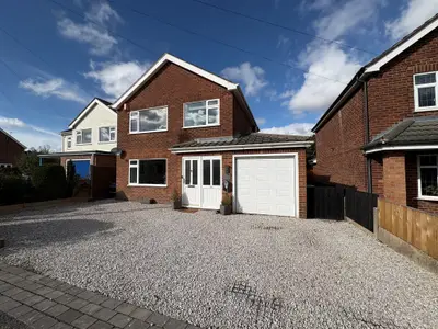 Fairways, Frodsham, WA6