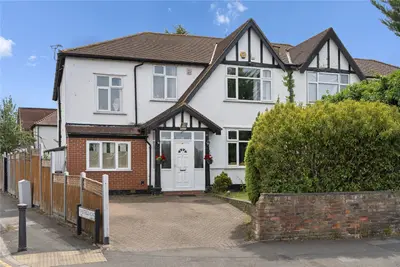 Portsmouth Road, Surbiton, KT6