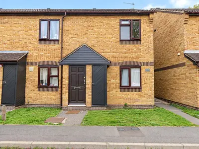 Middlesex Road, Mitcham, CR4
