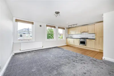 Dyne Road, Brondesbury, London, NW6