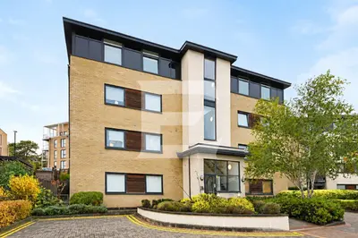 Peacock Close, Mill Hill, NW7