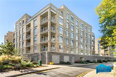 Medawar Drive, Mill Hill, NW7