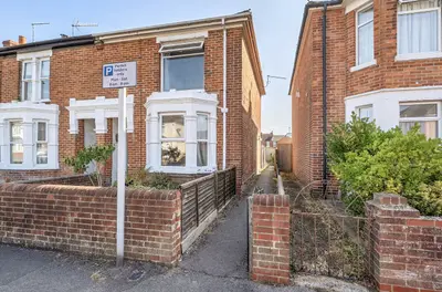 Chamberlayne Road, Eastleigh, SO50