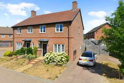 Weald View, Alfold, GU6