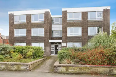 St. Andrews Road, Heaton Moor, SK4