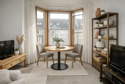 Albyn Grove, Aberdeen, AB10