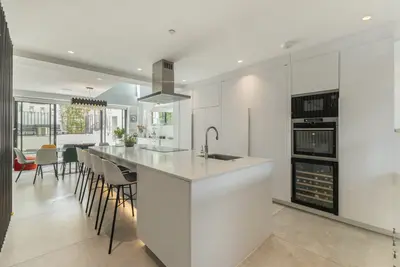 Waterford Road, Fulham, London, SW6 2DR