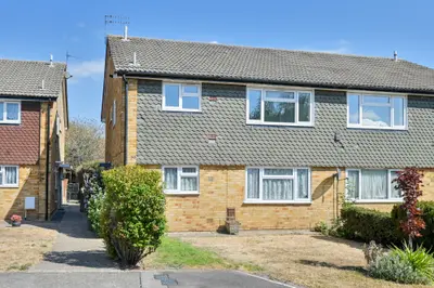 56 Guernsey Close, Hounslow