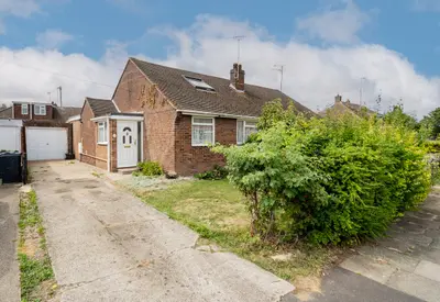 Jillifer Road, Luton, LU4