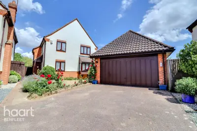 Summerwood Close, Benfleet, SS7