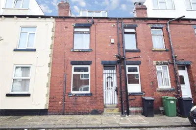 Barkly Parade, Beeston, LS11