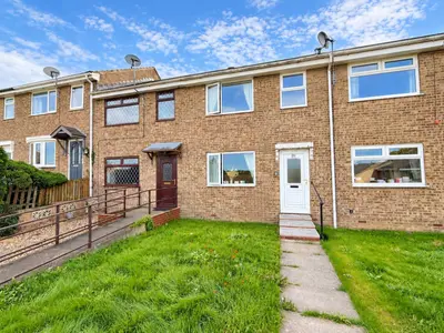 Denby Close, Liversedge, WF15