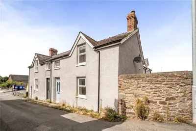 Bron Y Garth, Cottage Lane, Talgarth, Brecon, LD3 0AE
