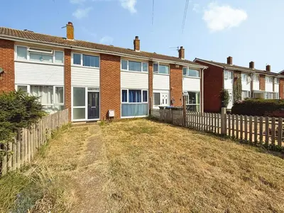 Hythe Crescent, Seaford, East Sussex, BN25