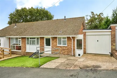Rectory Close, Wootton Bridge, PO33
