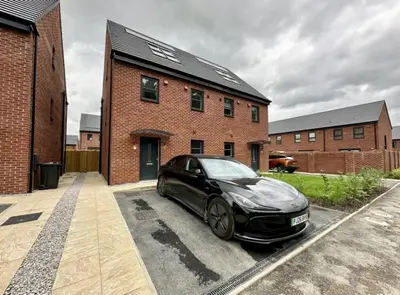 Eliza Grant Road, Crossgates, LEEDS