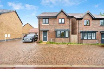 Henry Hoare Drive, Glebe Farm, MK17
