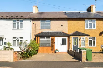 Manor Lane, Sunbury-On-Thames, TW16