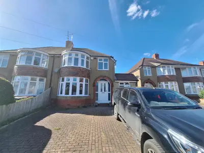 Geoffreyson Road, Caversham, RG4