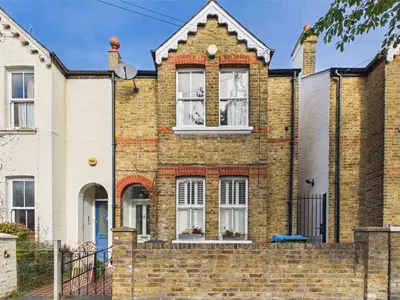 Bridge Road, St Margarets, TW1