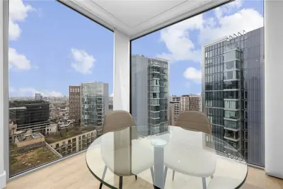 Piazza Walk, Aldgate, E1