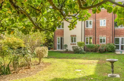 Spitalfield Lane, Chichester, PO19