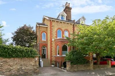 Elsynge Road, London, SW18 2HW