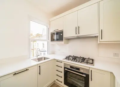 Heyford Avenue, Vauxhall, SW8
