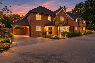 Paddock Walk, Burgess Hill, West Sussex, RH15 0YZ