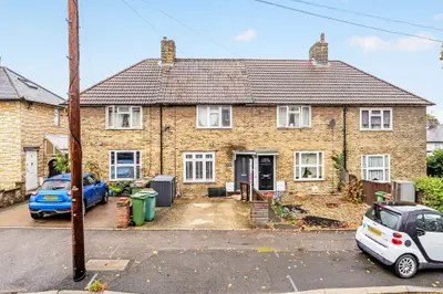 Garendon Road, Morden, SM4