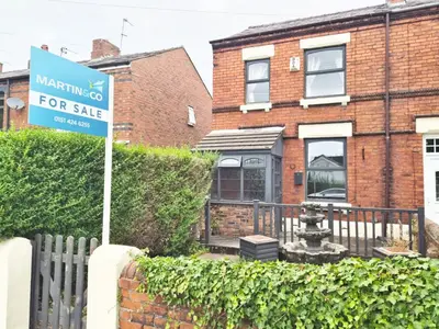 Lunts Heath Road, Widnes, WA8
