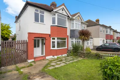 James Road, Dartford, Kent, DA1 3NE
