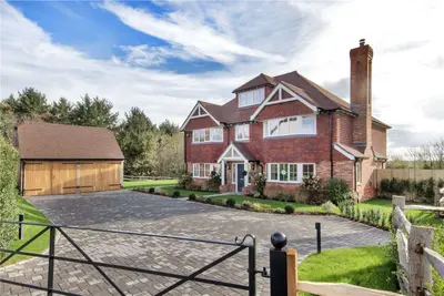Brook Place, Cranbrook Road, Frittenden, Kent, TN17 2FA