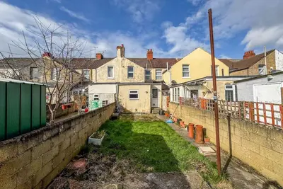 Station Road, Swindon, SN1