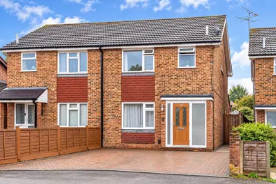 Knaphill, Woking, GU21