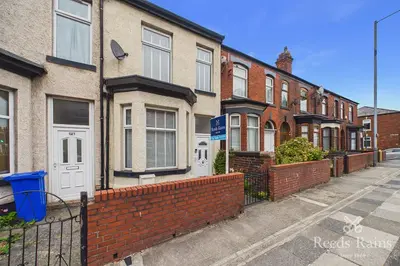Mottram Road, Hyde, Greater Manchester, SK14