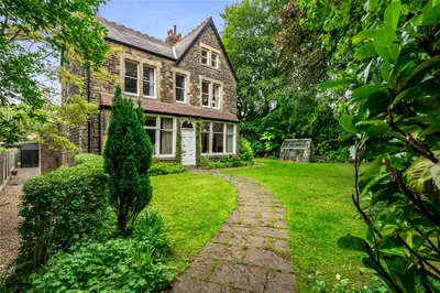 Springwood Road, Oakwood, LS8