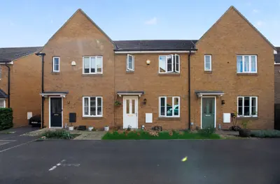 Old School Drive, Wheathampstead, AL4