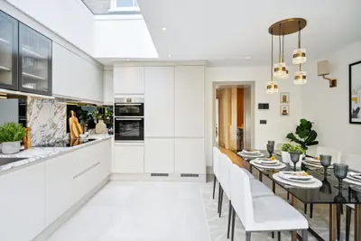 Mortlake High Street, East Sheen, SW14