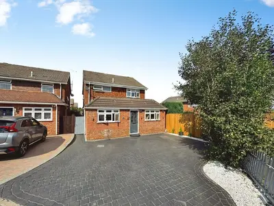 Dahlia Drive, Swanley, Kent, BR8