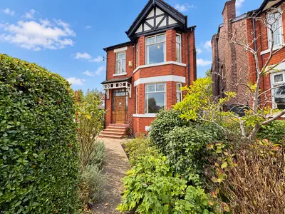 Dialstone Lane, Stockport, SK2