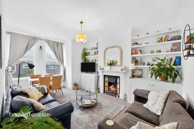 Pendle Road, London, SW16